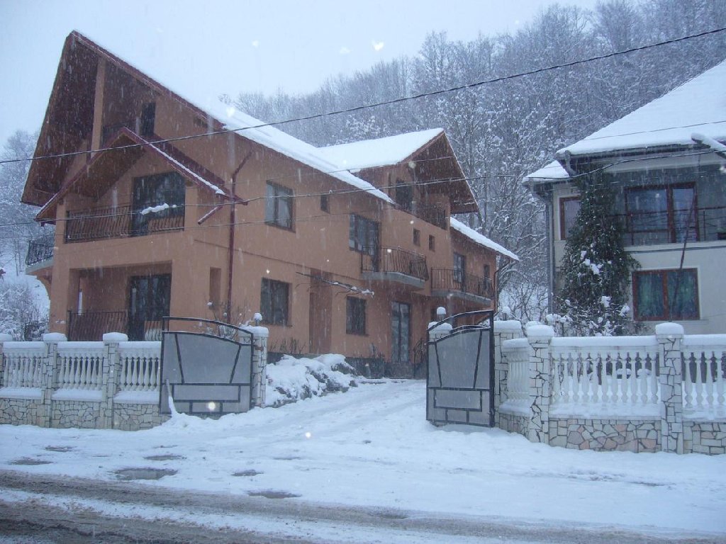 Pensiunea Dupa Apa La Razvan